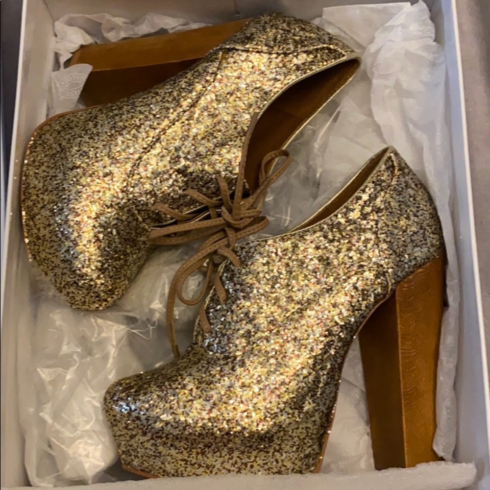 Steve Madden gold glitter heels